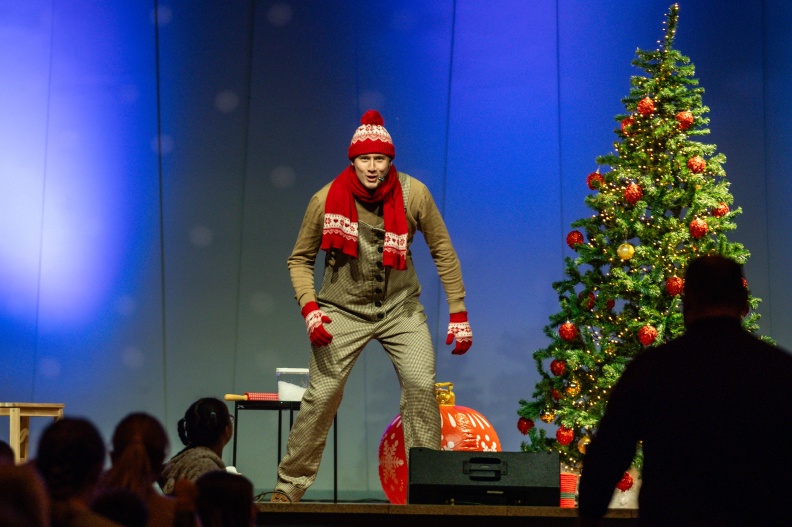 20251206-TBIL110630-2