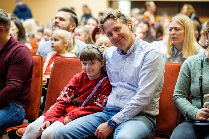 20251206-TBIL110006-2