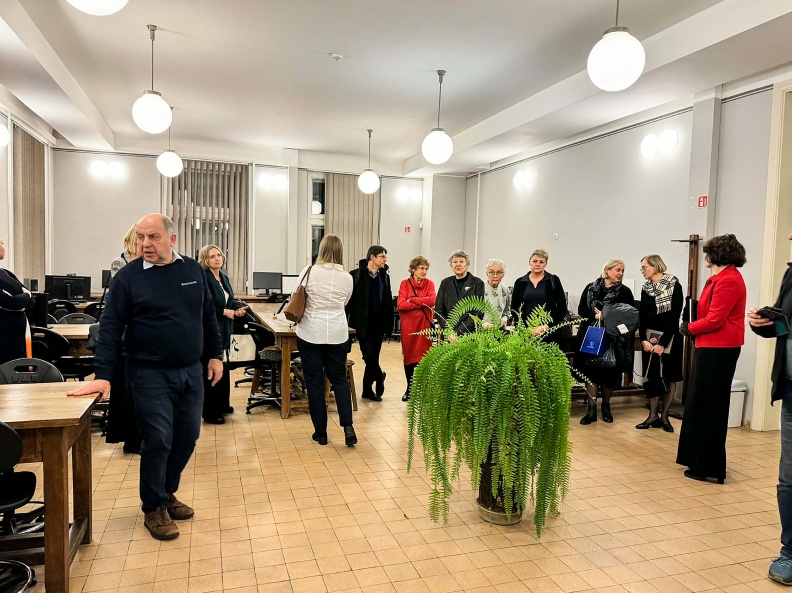 97a341c6-3908-4497-b46a-5fb66a72d6ff