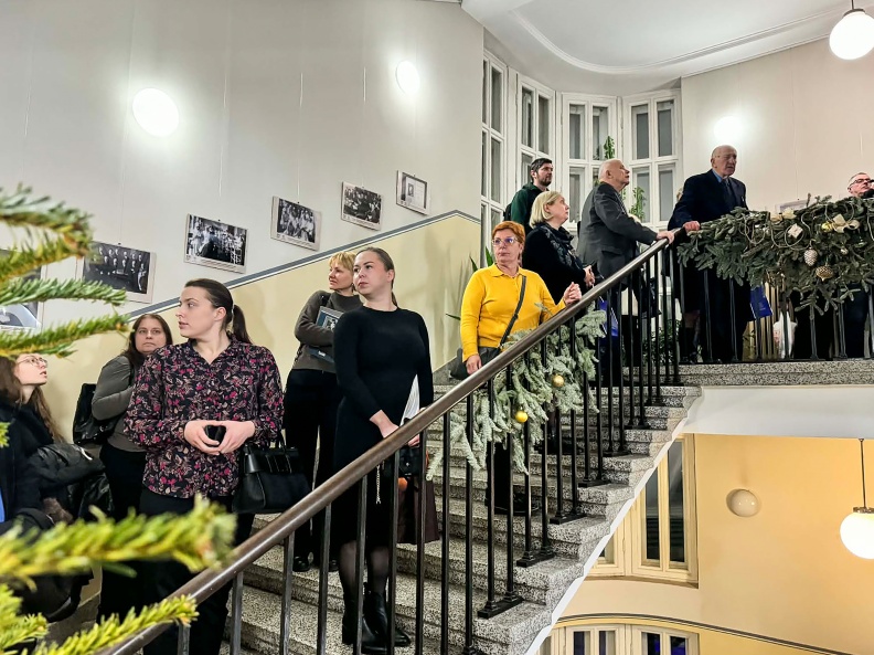 5696db52-9c30-42ba-8ae8-94d99903a809